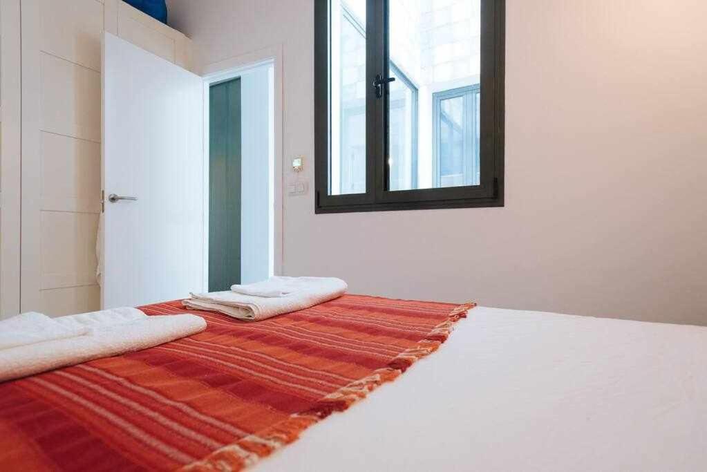 Apartamento Con Parking Jesus Del Gran Poder Seville Luaran gambar